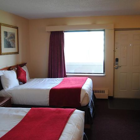 Economy Inn Эдмонтон Экстерьер фото